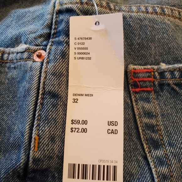 NWT BDG Urban Outfitters Mom High Rise Jeans, size 32 - Picture 9 of 16